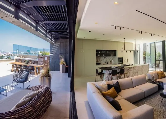 Serene - Infinity Cview Pool - 4 Bedrooms Luxury Penthouse